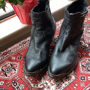 Durango Black Leather Ankle Booties